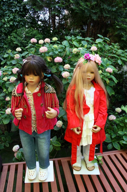 Солнечный денек в саду. Часть третья - Лилит и Анна Лу