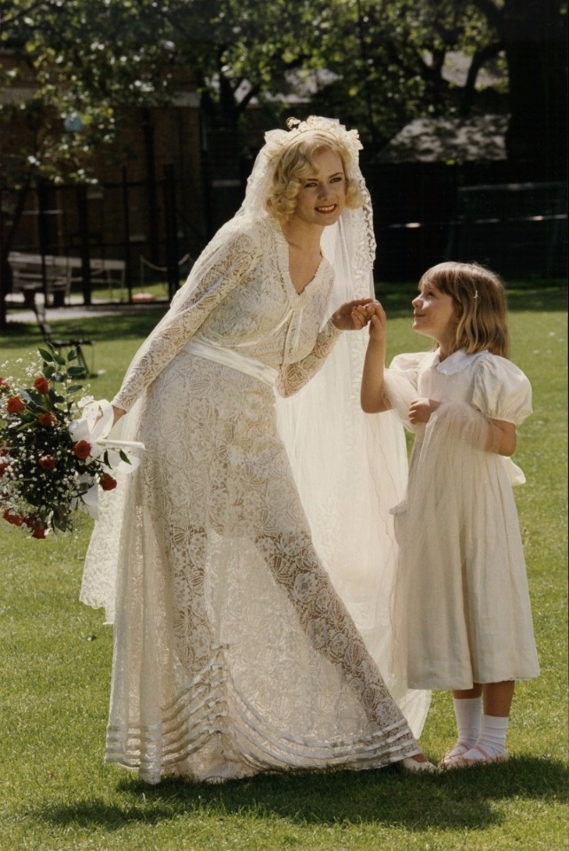 Продолжение... Как менялась мода на свадебные платья