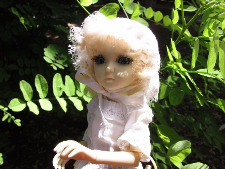 По дороге летним днём Магдалена шла с чепцом (фото 3)