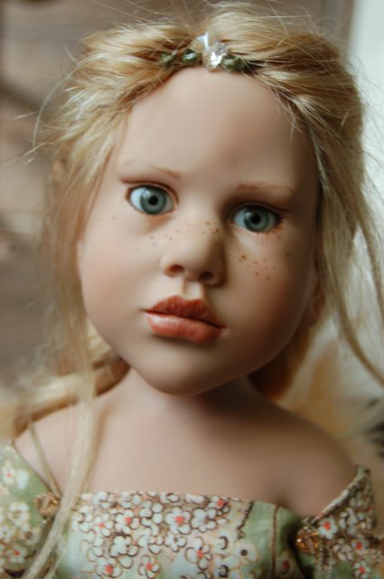 Коллекционная кукла Viola Arvensisc - эльф в мире людей