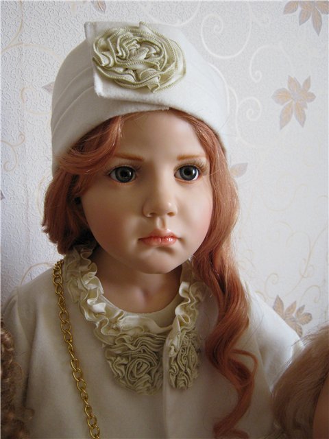 "Какая прелесть!" - Люсиль от Нildegard Gunzel из коллекции Edition in Resin 2010 года