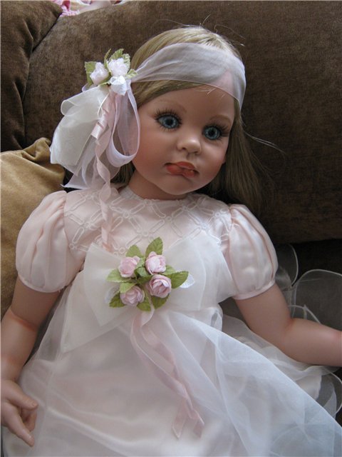 Саманта - «Give Peace A Chance» (Дайте миру шанс) от FayZah Spanоs