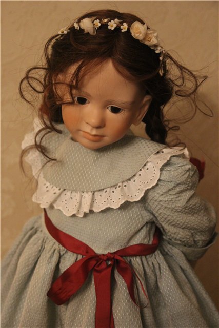 Альберта (Alberta) - фарфоровая красавица из коллекции Signature от Ruth Treffeisen, 1996 г