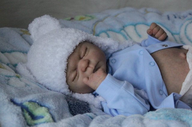 Спящий малышок Жульенчик. Куколка реборн Вишни Виктории