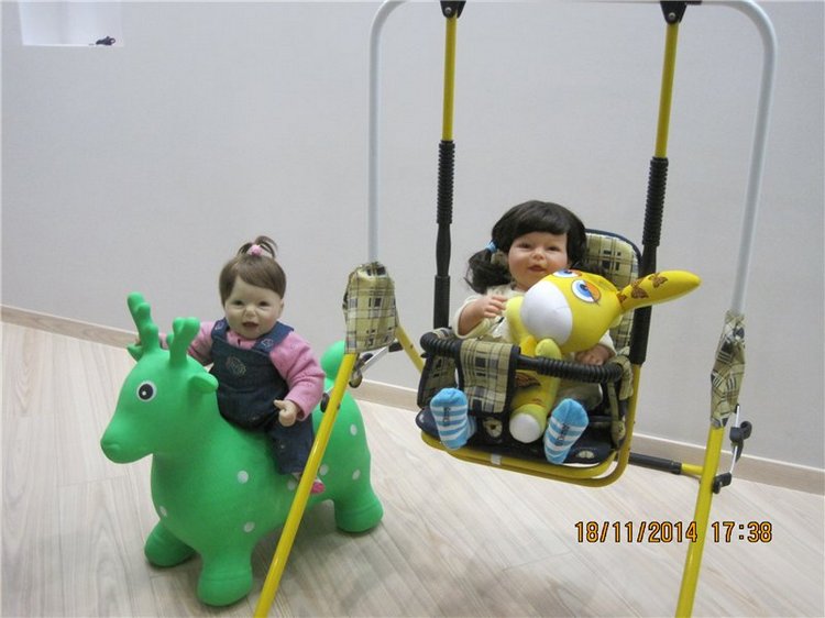 Две сестрёнки. Куклы Lee Middleton Лёля и Катюша