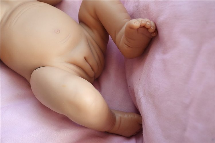 Анатомический младенец- девочка от Эштона Дрейка, The Ashton-Drake Galleries (фото 6)