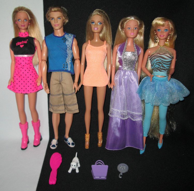 «Эффект насмотренности» или 200 фирменных кукольных нарядов | Бэйбики «Эффект насмотренности» или 200 фирменных кукольных нарядов