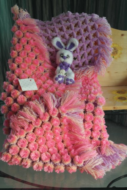 МК Плед из Помпонов — Как сделать аксессуары для кукол: сумки