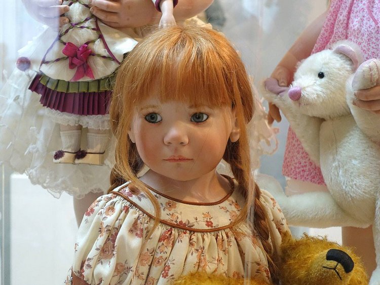 "Живые" фотографии фарфоровой коллекции Гунзель 2017 года