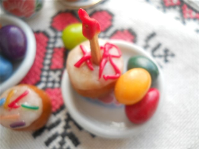 Куличи! Праздничный стол для кукол. Миниатюра (фото 6)