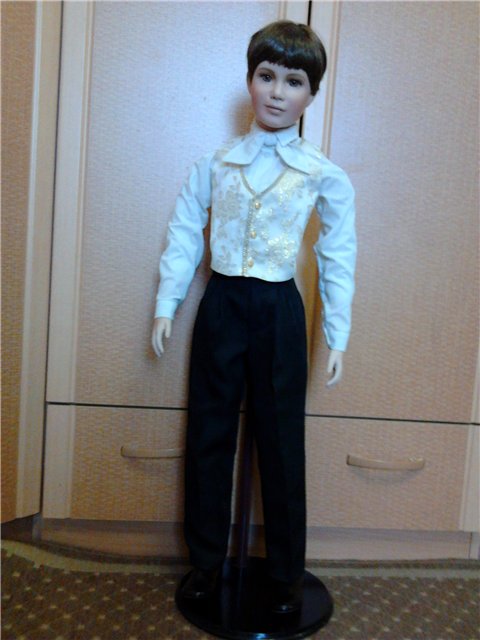 Фарфоровый юноша Натан от Thelma Resch (фото 6)