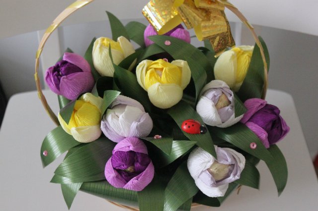 Еще несколько букетиков к праздникам