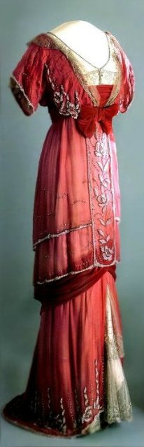 Для тех, кто в поиске или Каждый охотник желает знать. Викторианские и эдвардианские наряды