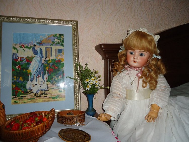 Ах, лето красное! Антикварная кукла Верочка