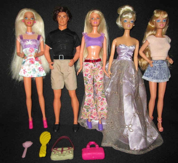 «Эффект насмотренности» или 200 фирменных кукольных нарядов | Бэйбики «Эффект насмотренности» или 200 фирменных кукольных нарядов (фото 5)