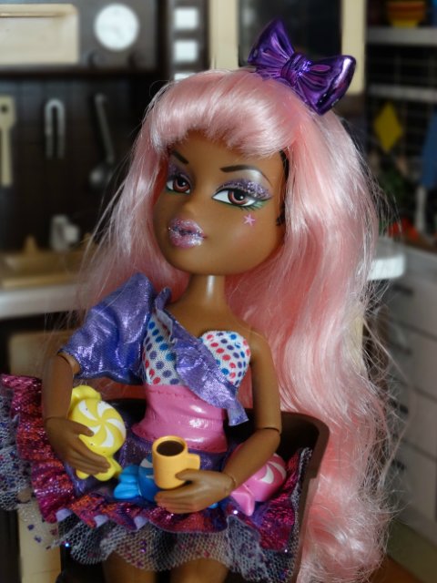 Посиделки на кухне | Бэйбики Посиделки на кухне — Куклы Bratz (Братц) и Moxie Girlz: MGA (фото 6)