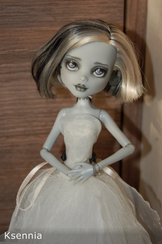 Монстры? Что вы, что вы!...часть 5, pinioned