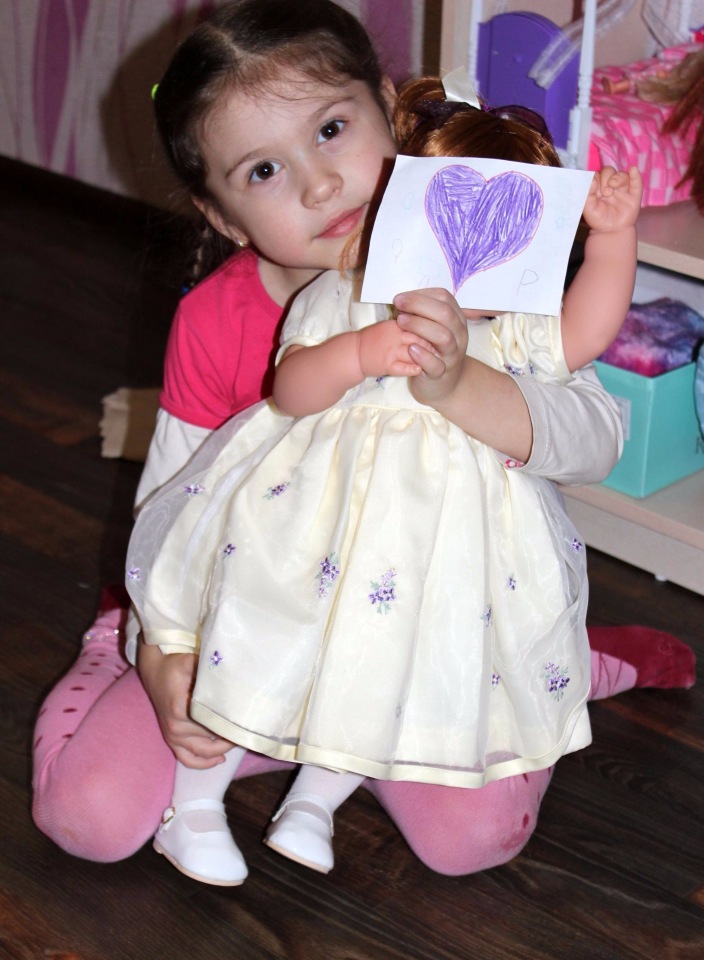 По следам 14 февраля, Моя прекрасная девочка Марго, Sweet Violets Lee Middleton