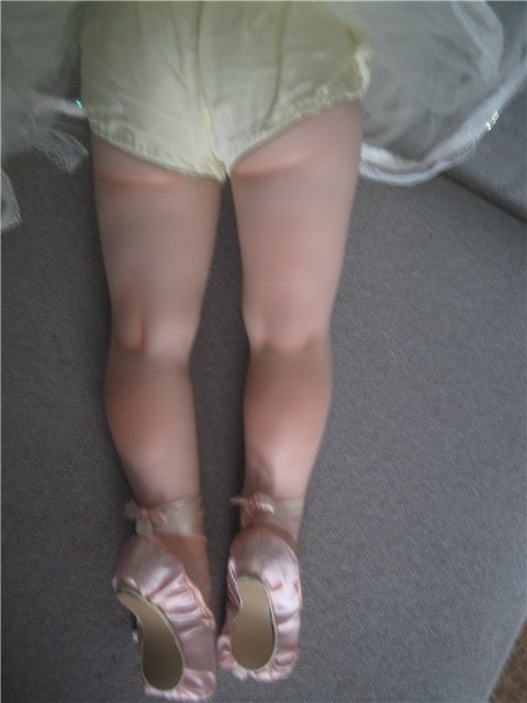 Наша фарфоровая балеринка от Донны Руберт