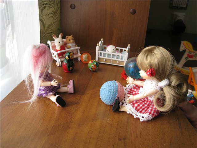 Две подружки. Девочки БЖД - Элис и Сосенка Пин