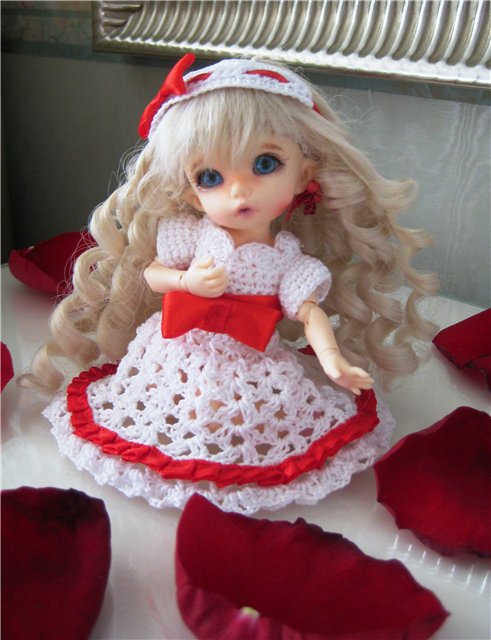 Кармэн станцевала Бэкки, получив платье от Alen-kA (фото 5)