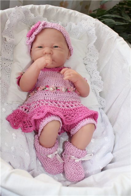 Новая вязалочка и колыбелька для куклы (фото 2)