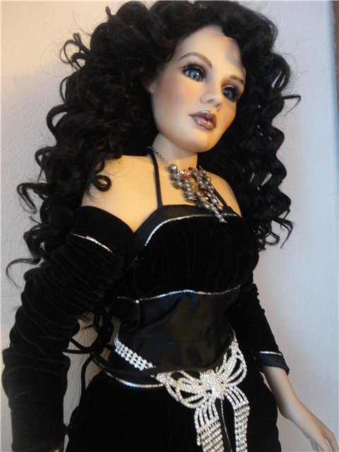 Моя черноволосая красавица Татьяна. Фарфоровая кукла