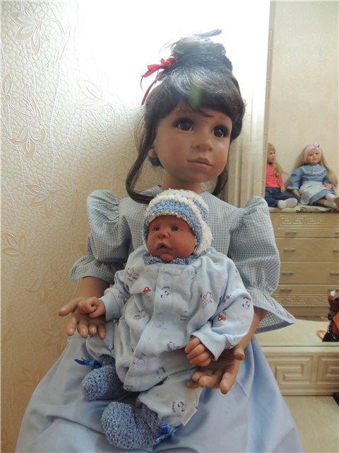 Две сестрички от Памелы Эрфф и их подружки (фото 9)