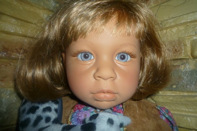 Девочка бродяжка, Lee Middleton