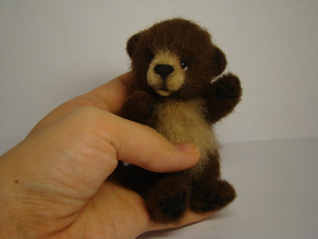 Мишка косолапый по лесу идет. Игрушки валянием из шерсти (фото 8)