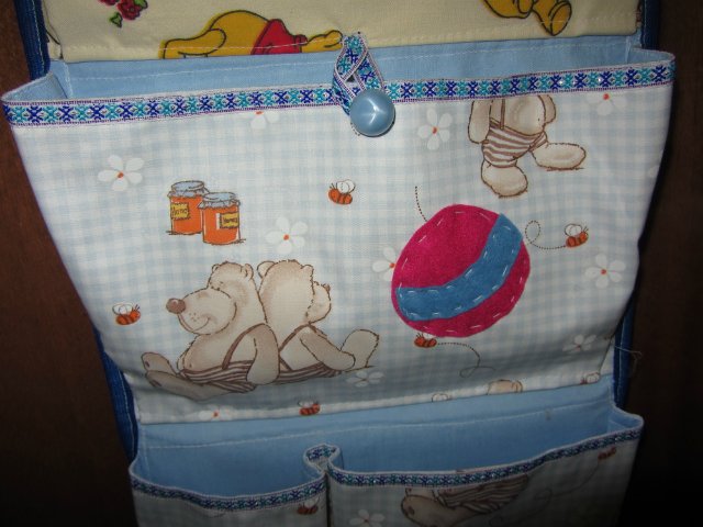 Детский сад, ясельная группа или мама мальчика играет в куклы