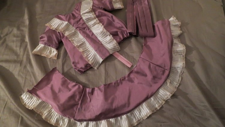 А ля "французкое старинное" платье для Ханночки (фото 5)