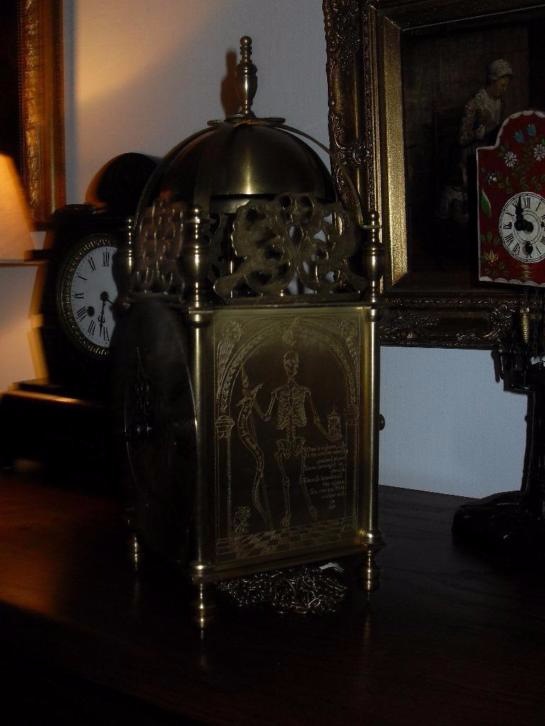 Старинные часы еще идут. Коллекция старинных часов