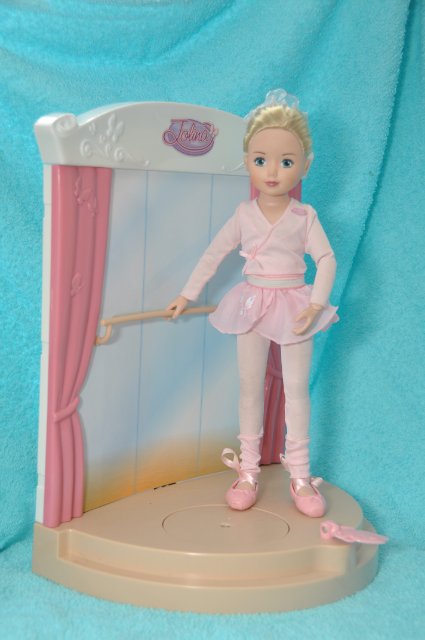 Сравниваем Джолину Балерину и принцессу Диснея от Zapf Creation