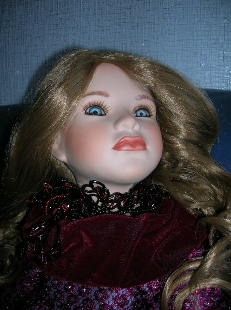 Призрак Анны Болейн или Спасение Дезире. Ремонт разбитой фарфоровой куклы Angela McNeely от Ruby Doll