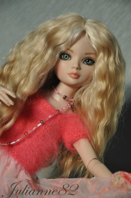 Неотразимая Feeling Drained Ellowyne Wilde от Robert Tonner