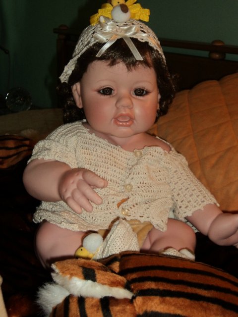 Толстый пончик Стася. Кукла "Hear Me Roar" от FayZah Spanos (фото 2)