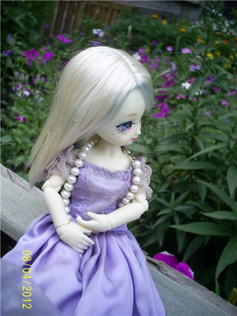 Миюки, Doll leaves