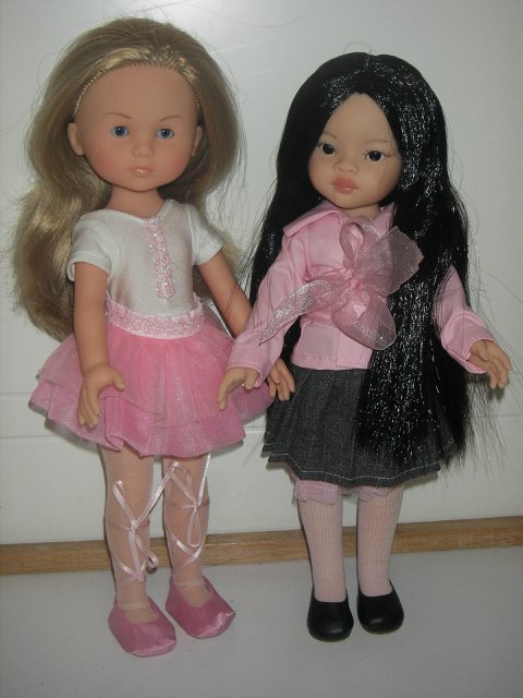 Лиля и Мила фотографируются | Бэйбики Лиля и Мила фотографируются (фото 3)