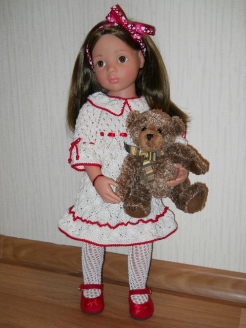 Новое платье Катюшки и наряды ее подруг (фото 3)