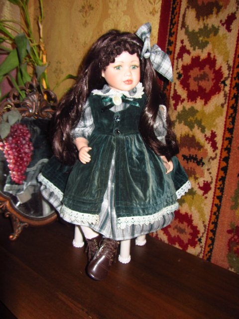 Глаза зеленые меня очаровали