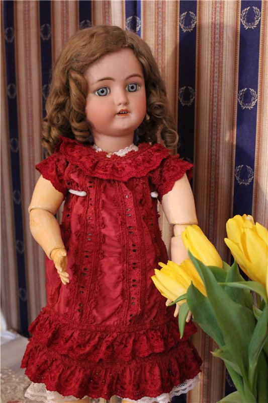 Антикварная красавица фирмы Симон и Хальбиг