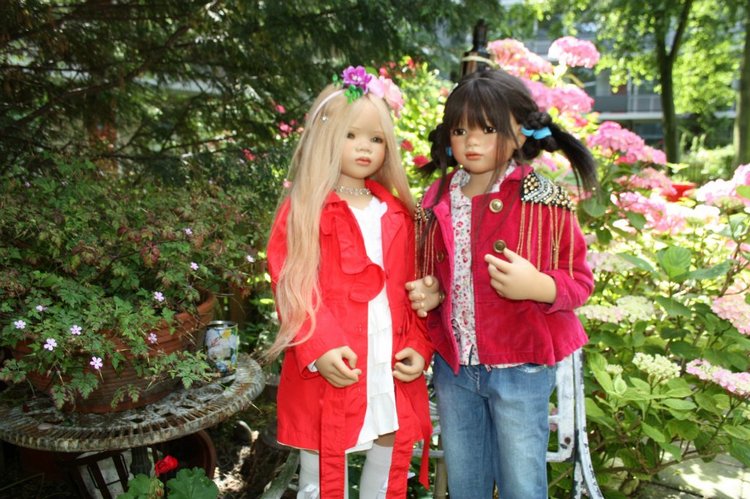 Солнечный денек в саду. Часть третья - Лилит и Анна Лу (фото 6)