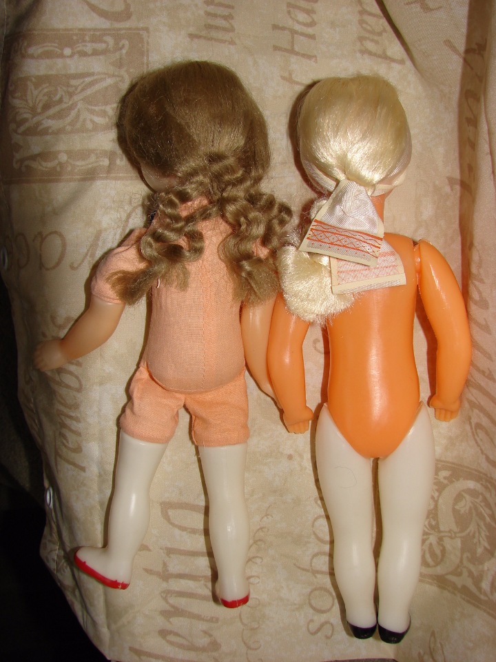 Куклы из далекого СССР .Кукла фабрики Ленигрушка + 4 неопознанных объекта