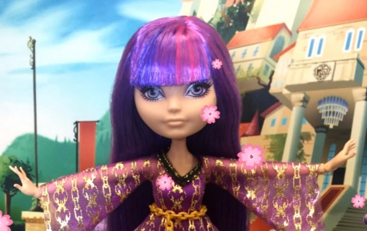 Выстригаем красиво чёлочку кукле