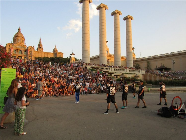 На вершине горы Монжуик в Барселоне (фото 9)