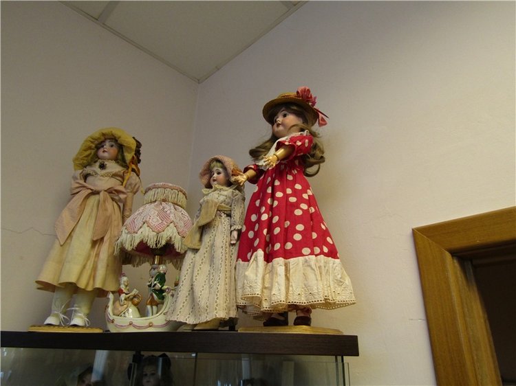 Великолепная четверка — Редкие антикварные куклы и реплики: воск