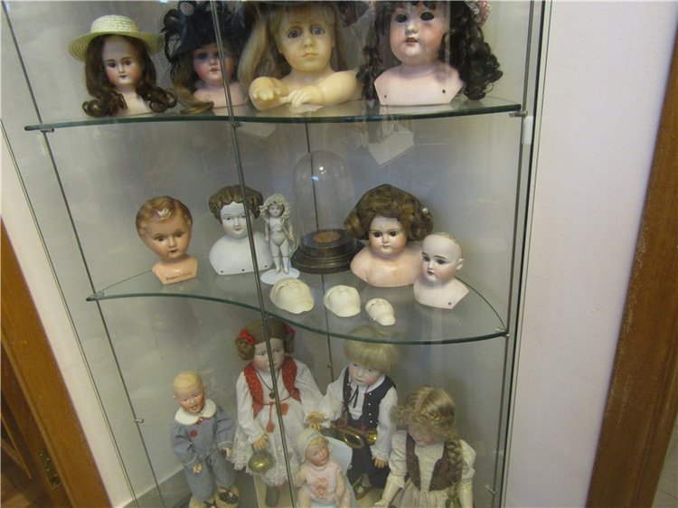 Великолепная четверка — Редкие антикварные куклы и реплики: воск