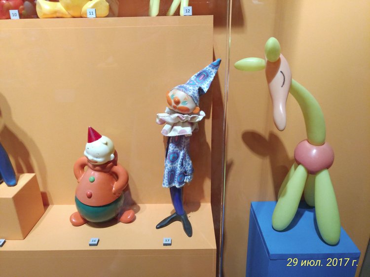 Выставка «Все лучшее – детям. Игрушки 1950–1980 годов из коллекции Сергея Романова». Часть 2