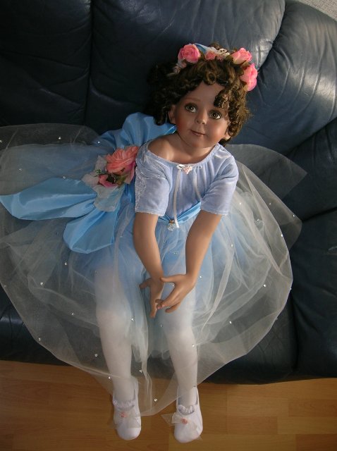 Голубая танцовщица или Магия балета. Фарфоровая коллекционная кукла от Донны Руберт